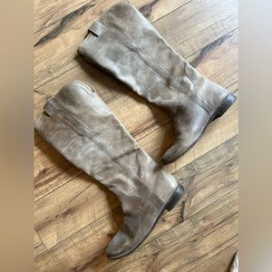 Frye boots I wish I could keep😭